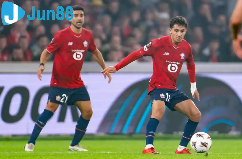 Lille được đánh giá cao hơn và có lợi thế sân nhà trước Paris FC Lille được đánh giá cao hơn và có lợi thế sân nhà trước Paris FC